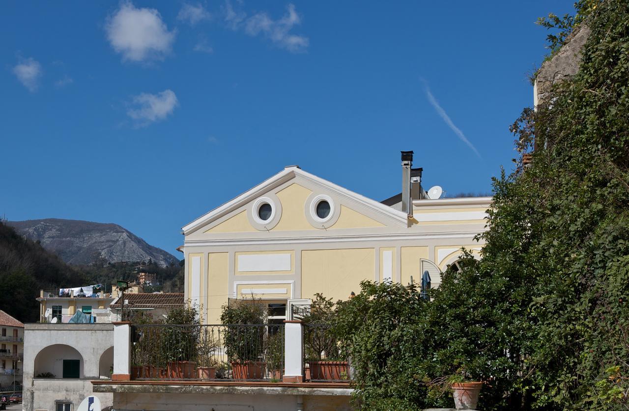 Bed and Breakfast La Casa Di Donn'Amelia Molina  Экстерьер фото